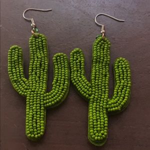 Cactus Earrings 🌵